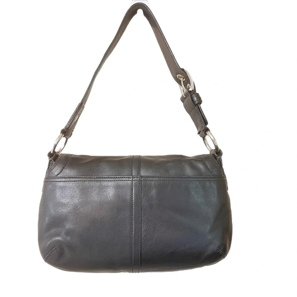 Vintage Y2K Coach Leather Maxi Shoulder Bag F13105. Clear inside and outside